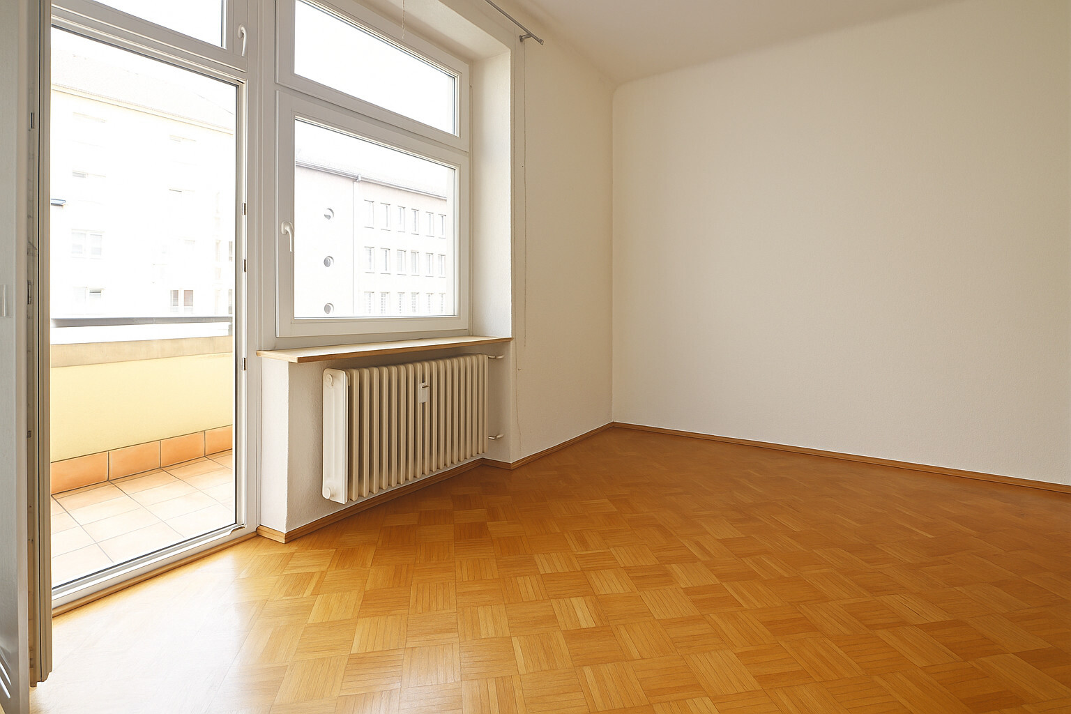Estate Picture