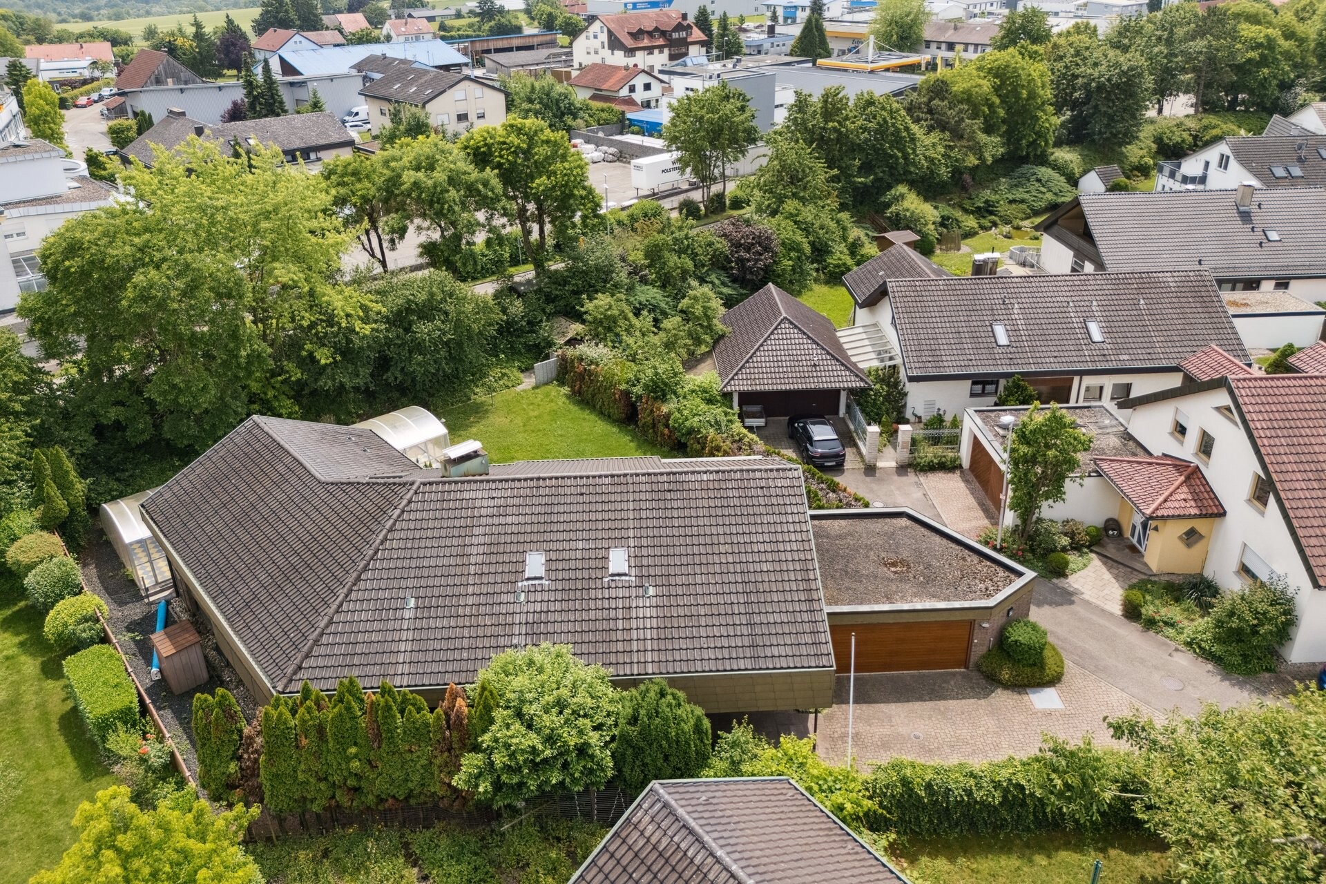 Estate Picture