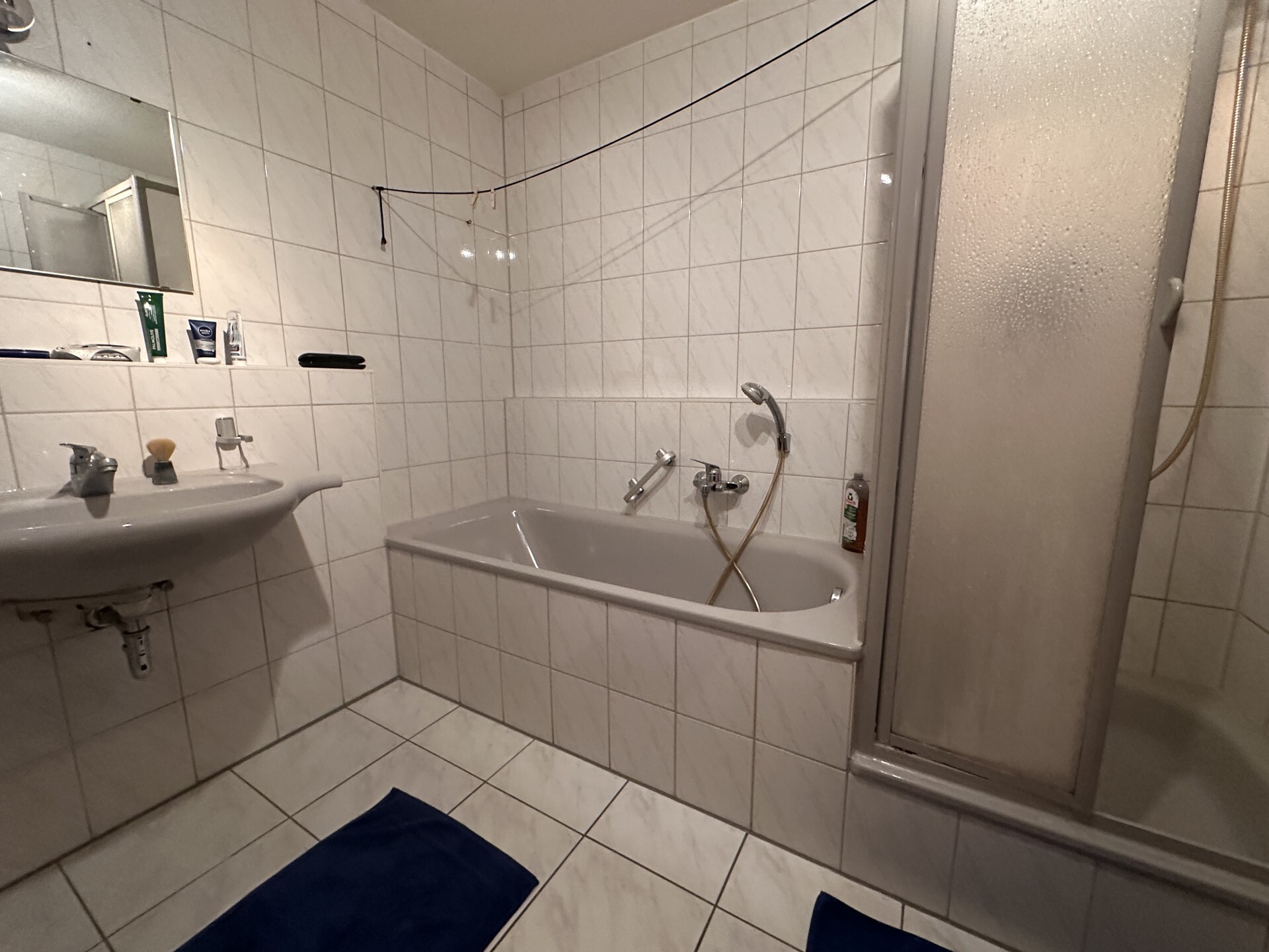 Estate Picture