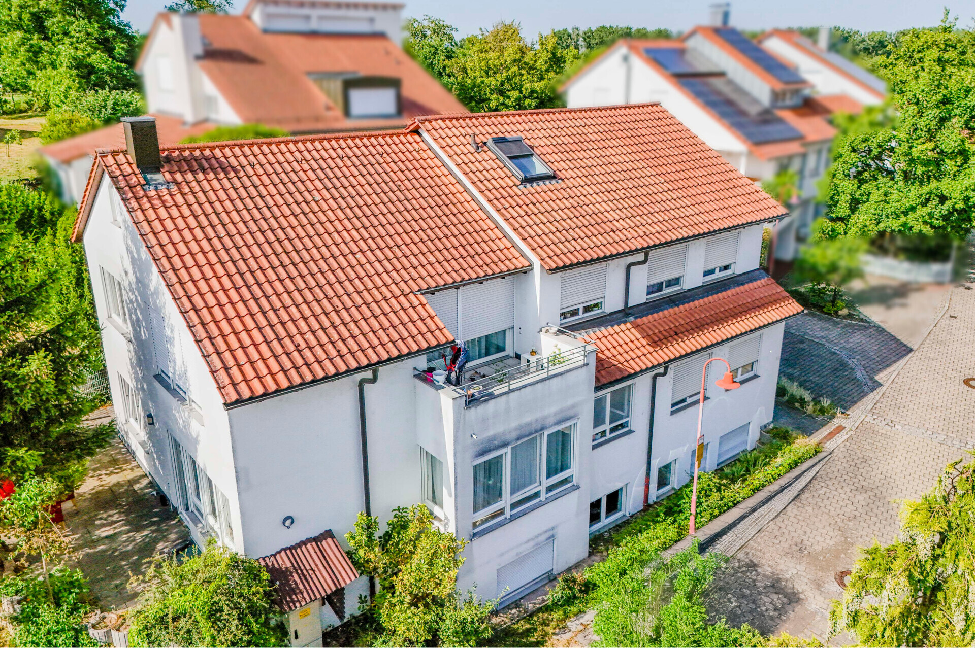 Estate Picture