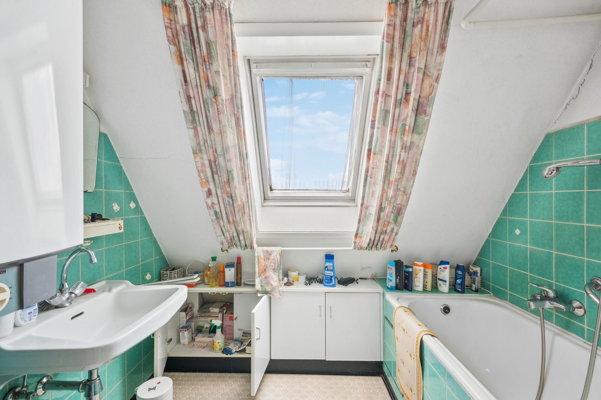 Estate Picture