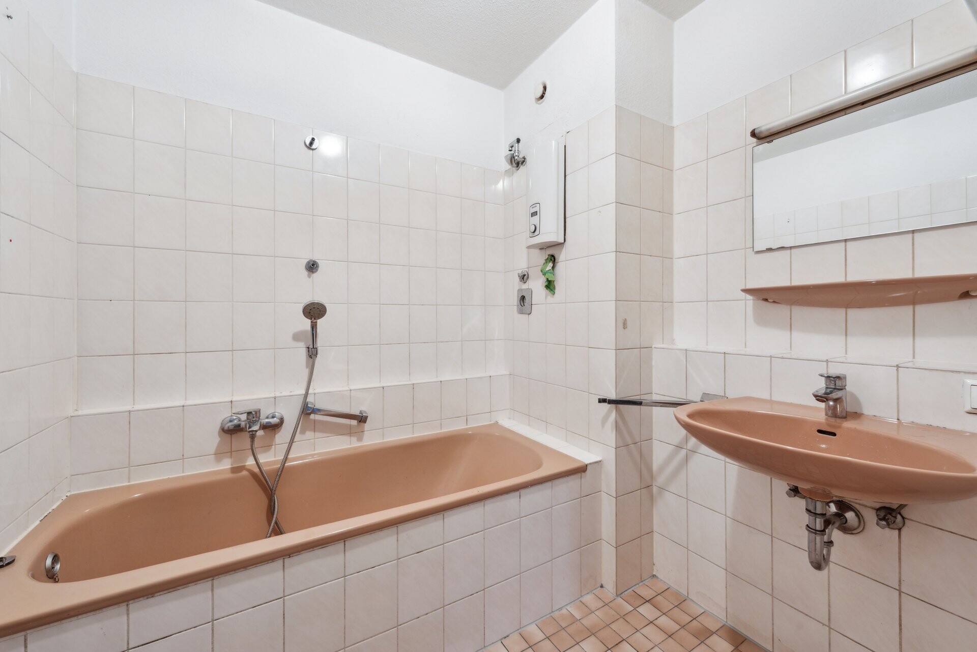 Estate Picture