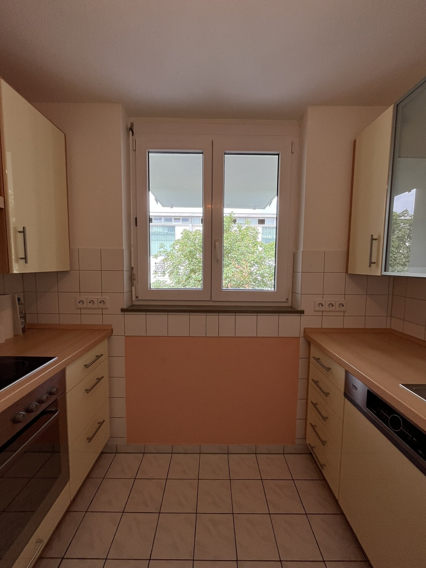 Estate Picture