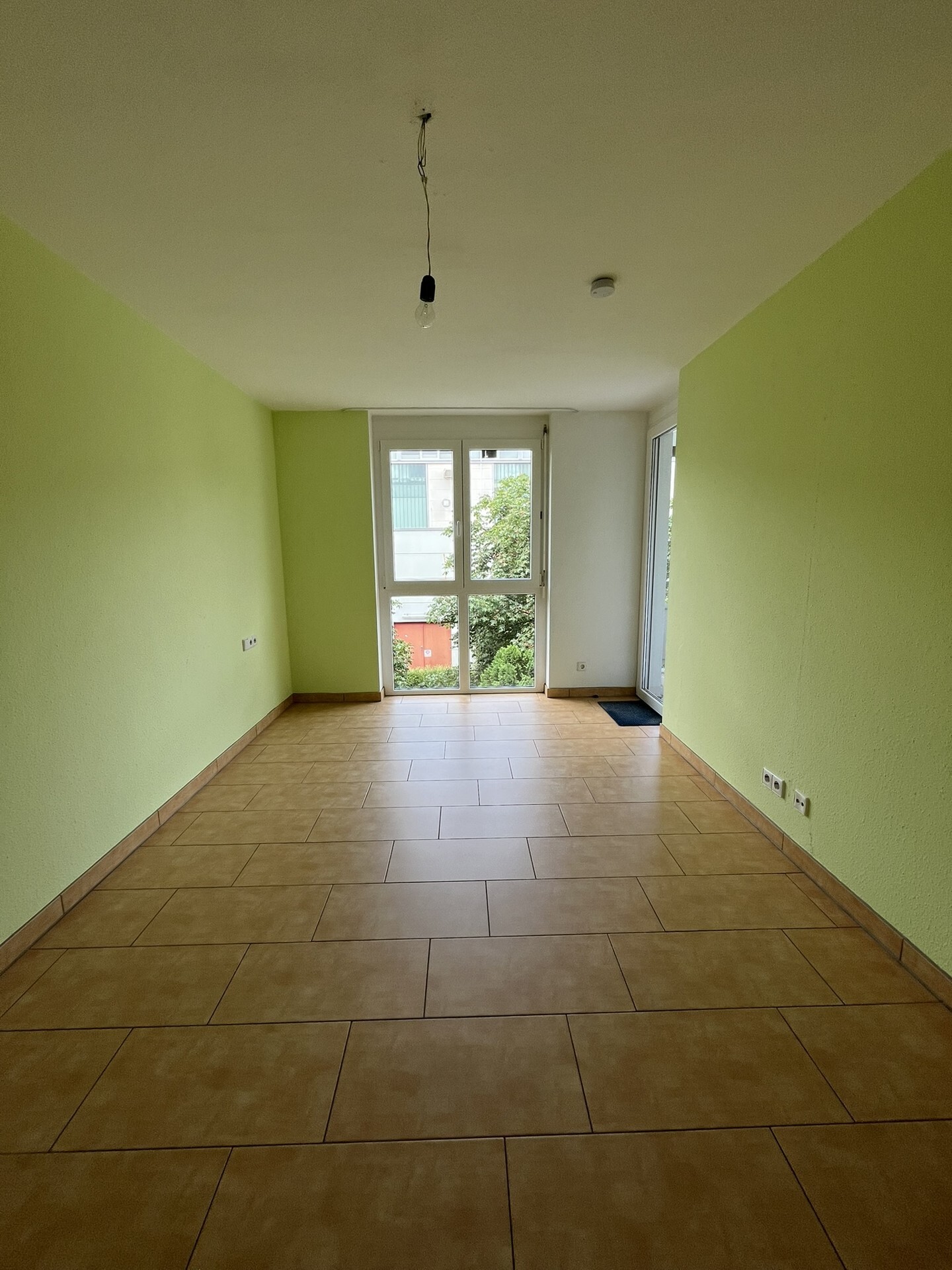 Estate Picture