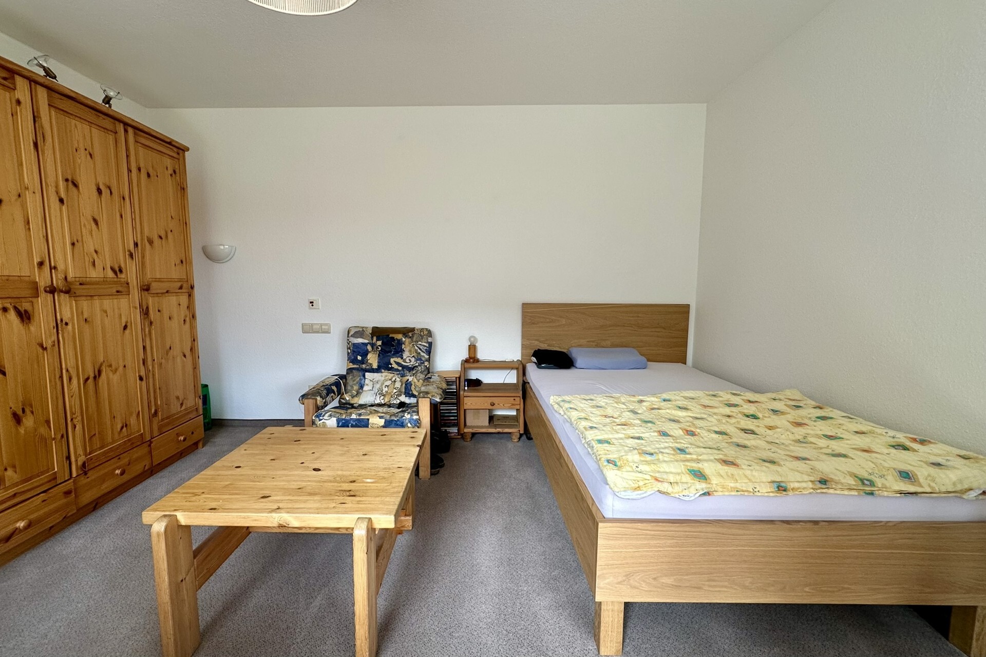 Estate Picture