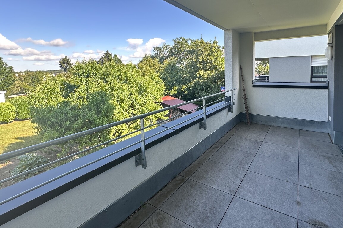 Estate Picture