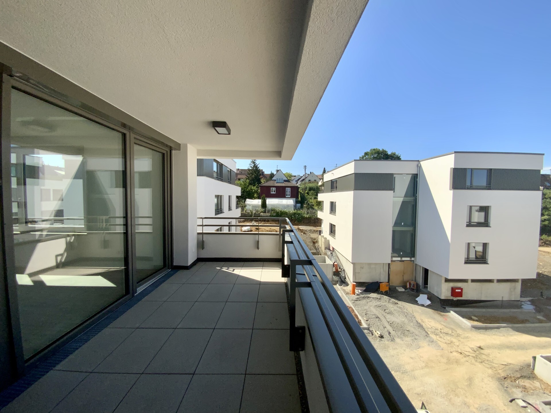 Estate Picture
