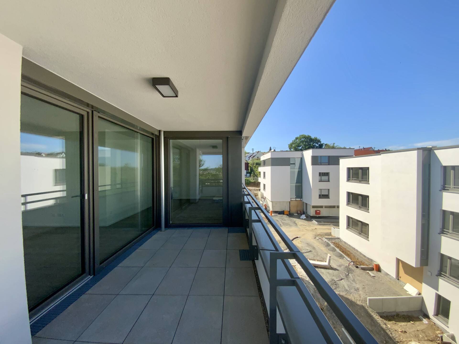 Estate Picture