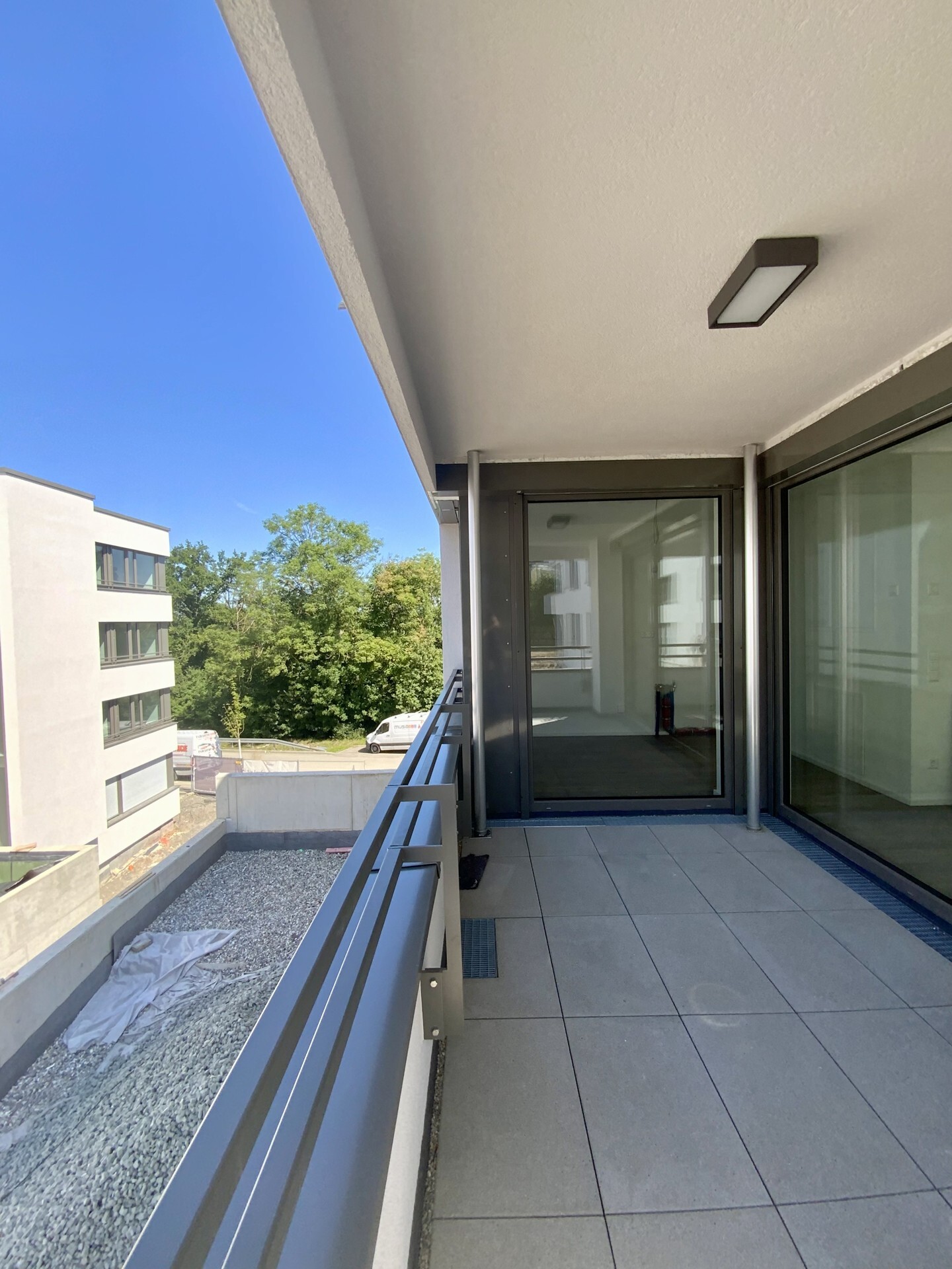 Estate Picture