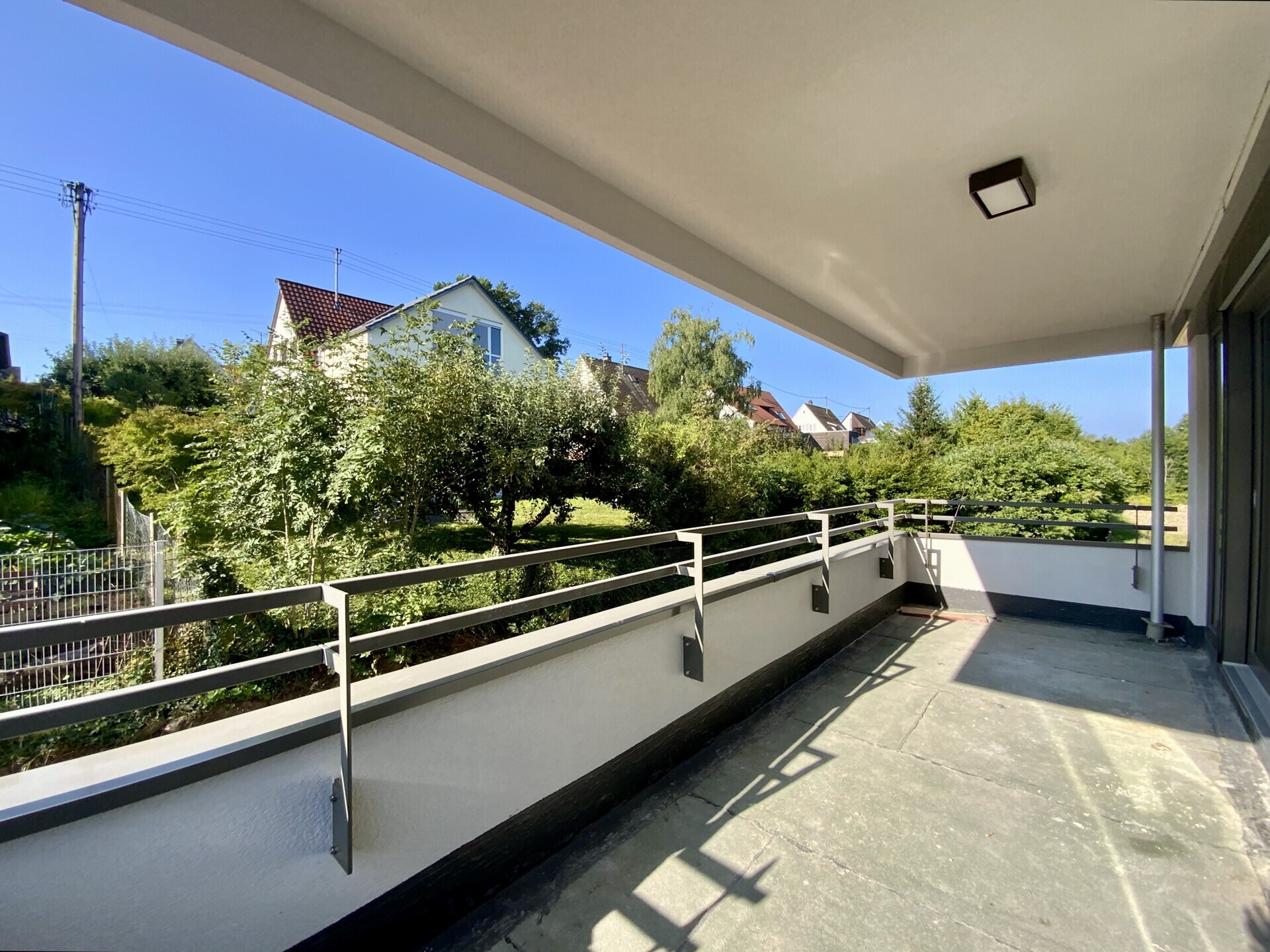 Estate Picture