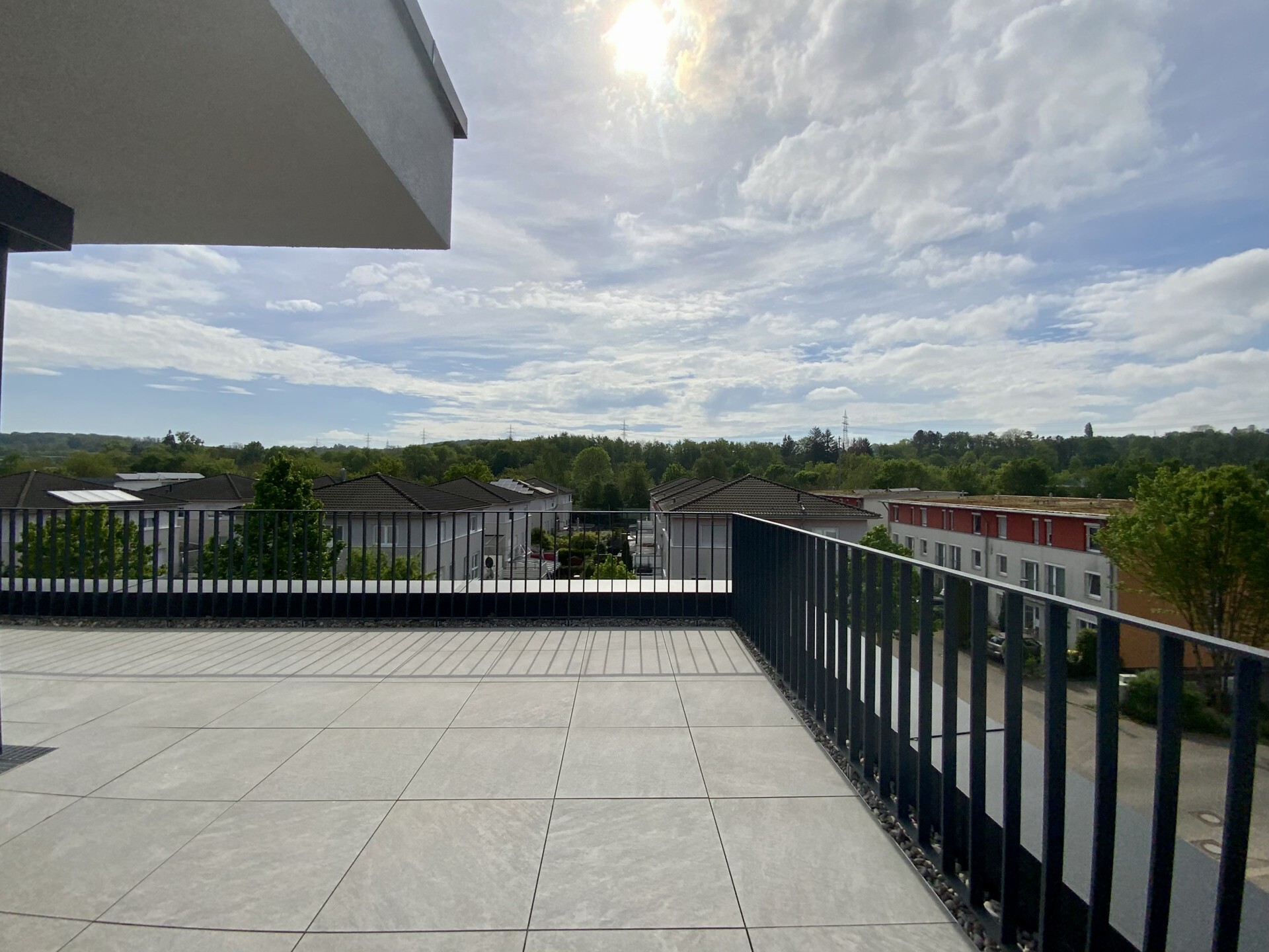 Estate Picture