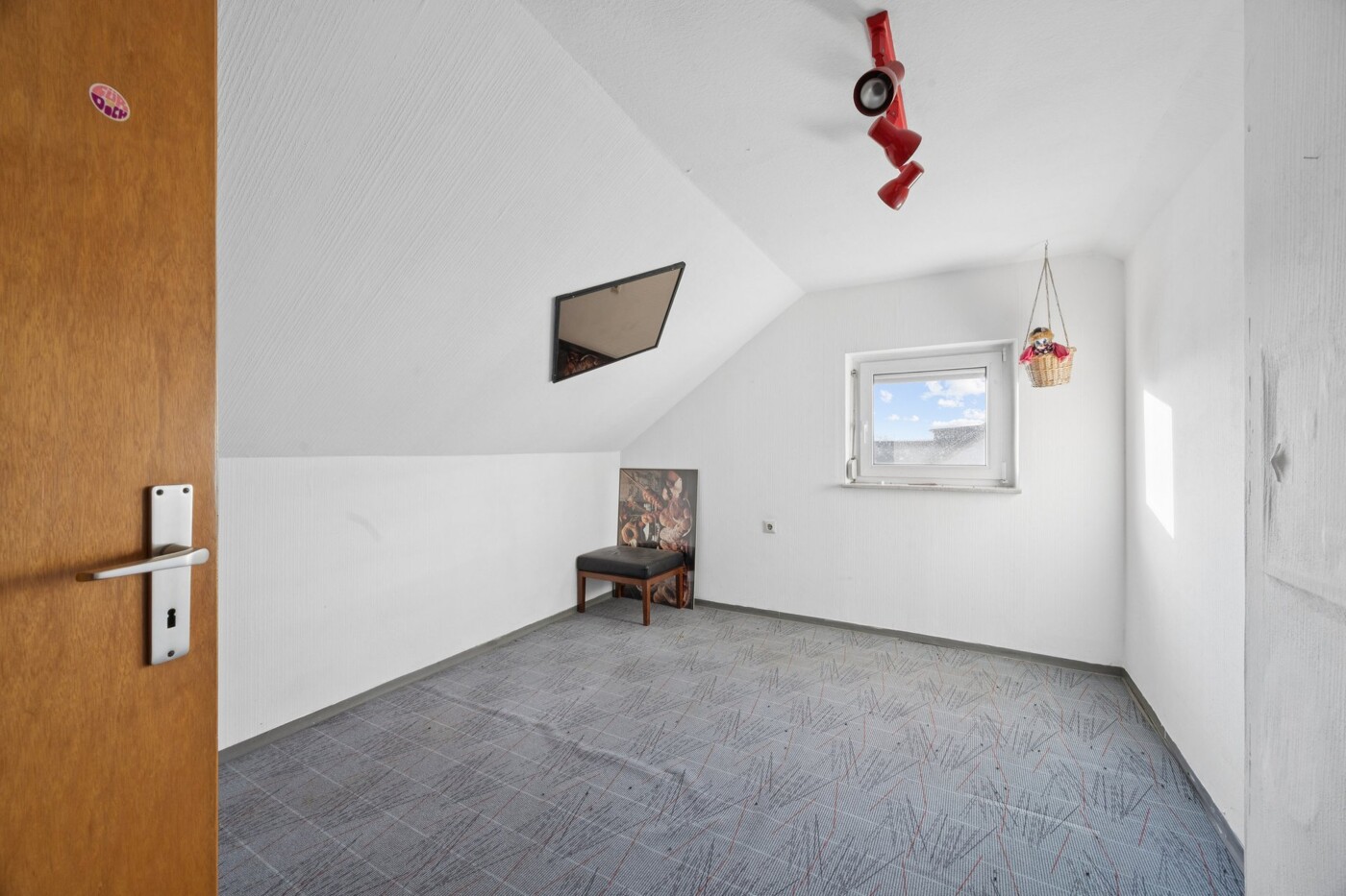 Immobiliensuche Detail View | Image Name - Image Alt Zimmer (DG)