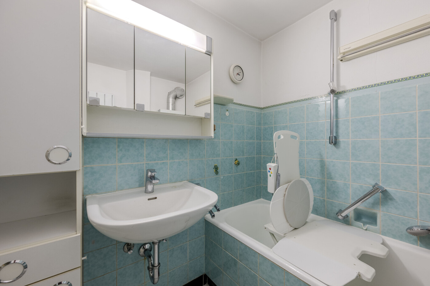 Immobiliensuche Detail View | Image Name - Image Alt Badezimmer mit Wanne und