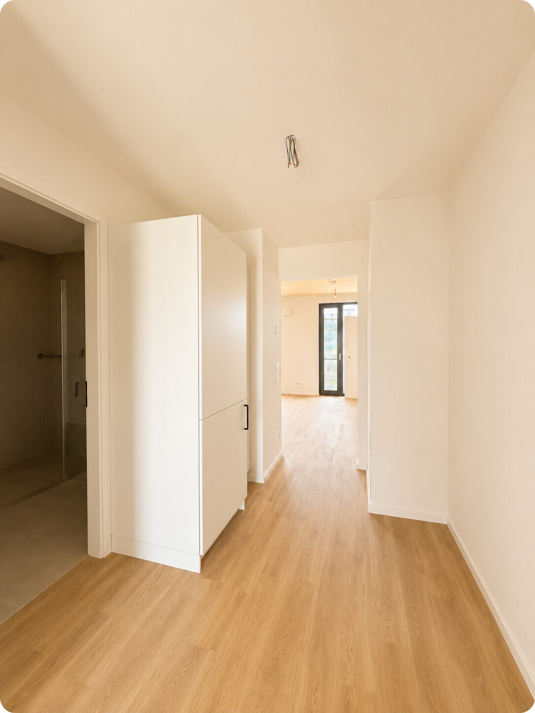 Flur - vergleichbare Wohnung (KI überarbeitet)
