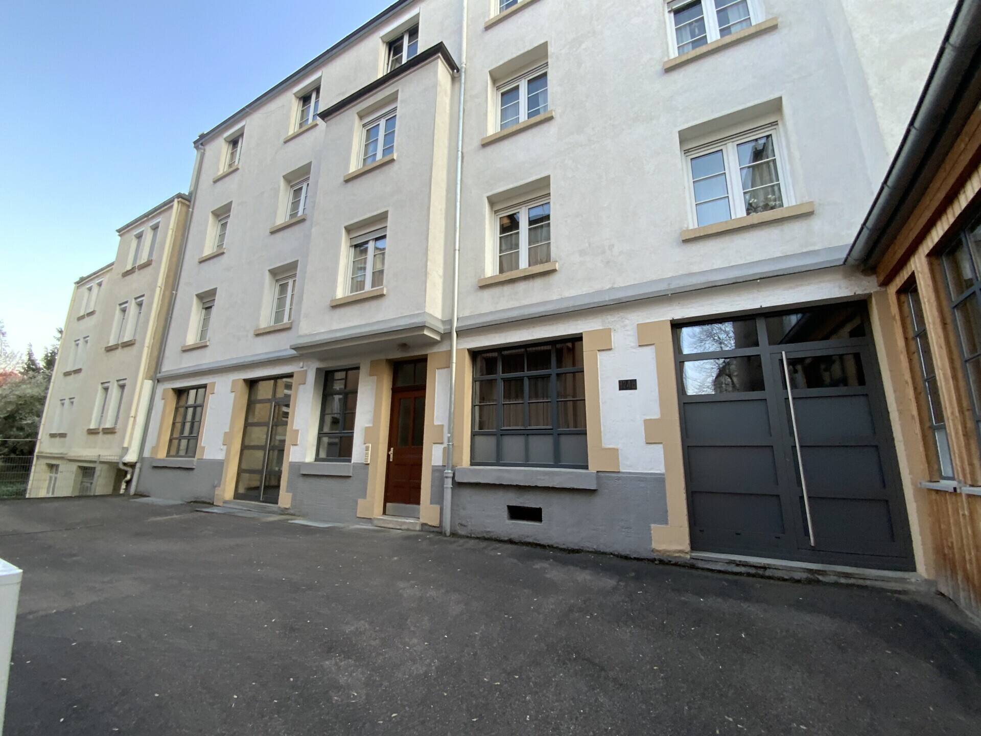 Estate Image