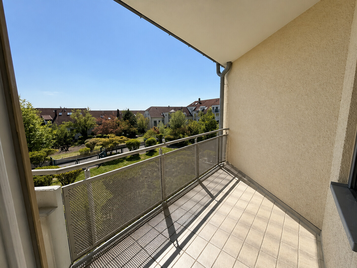 Estate Image