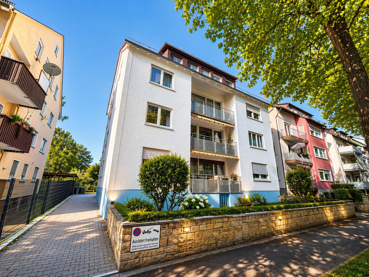 Estate Image