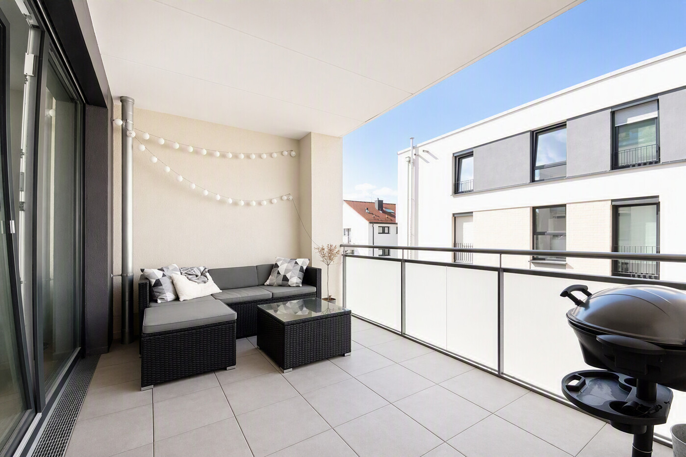 Balkon - KI-überarbeitet