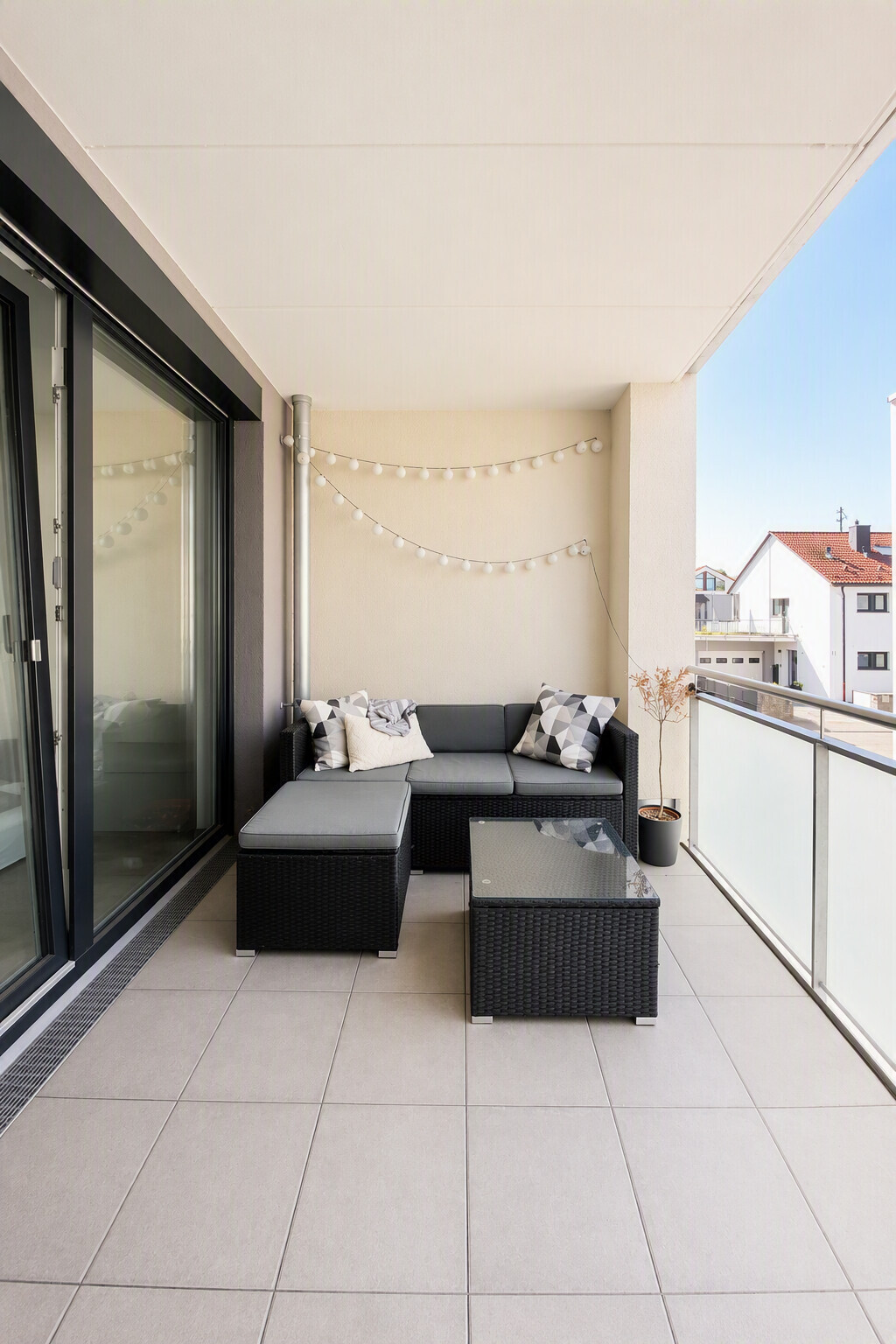 Balkon - KI-überarbeitet