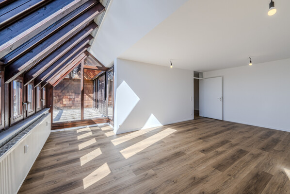 Immobiliensuche Detail View | Image Name - Image Alt Wohn- und Essbereich