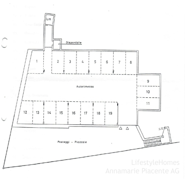 Autorimessa seminterrata