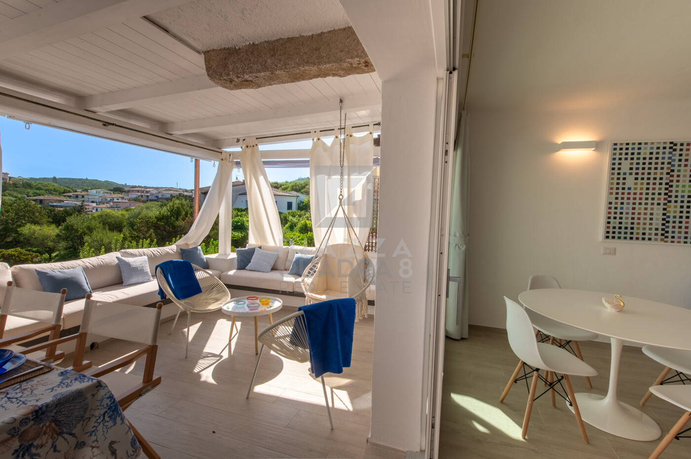 Terrazzo e soggiorno