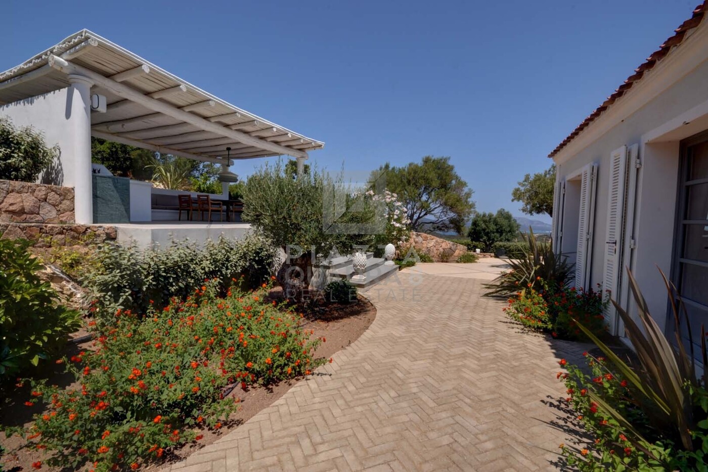 Ingresso e BBQ