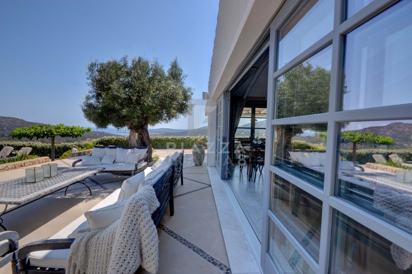 Veranda 2