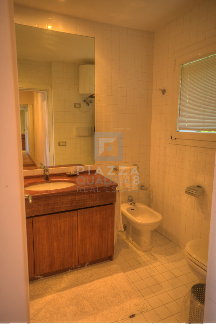 Bagno 4 camera sopra