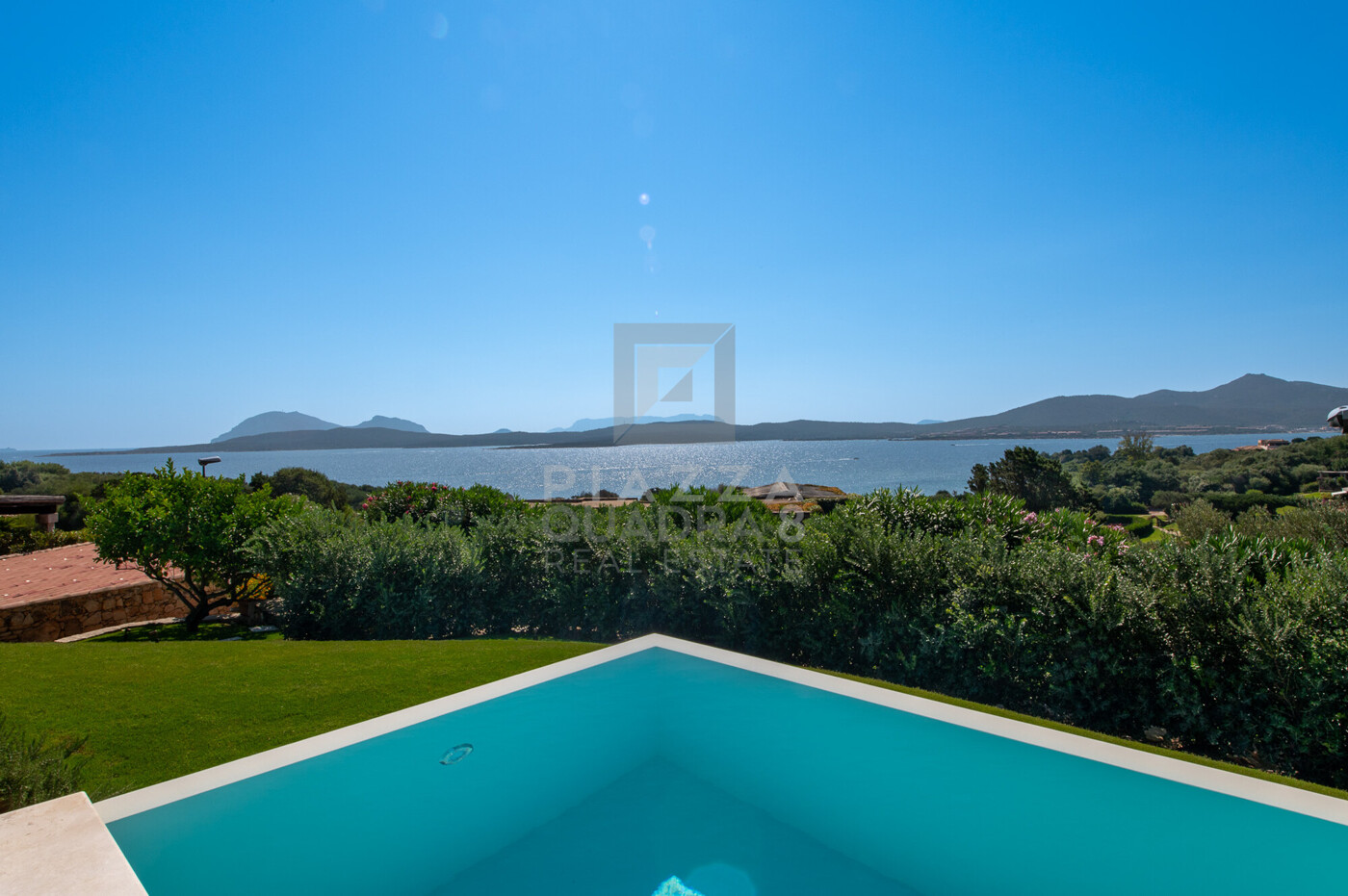 Piscina e vista