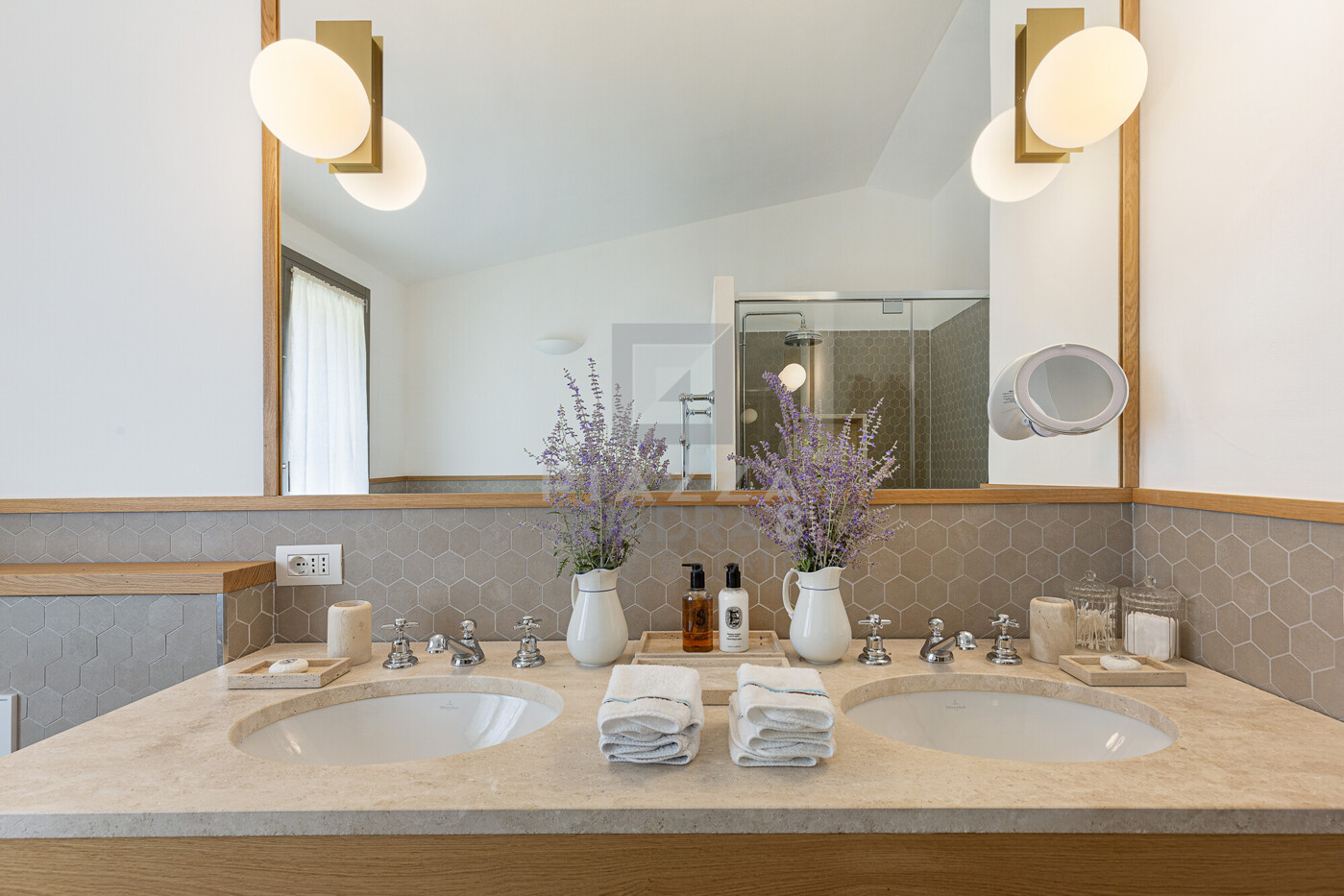 BATHROOM 3 C 