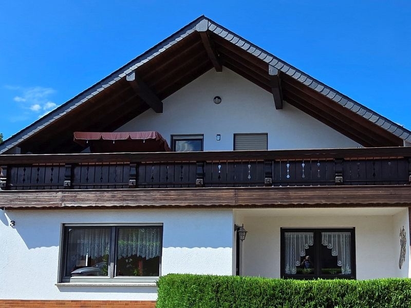Überdachter Balkon