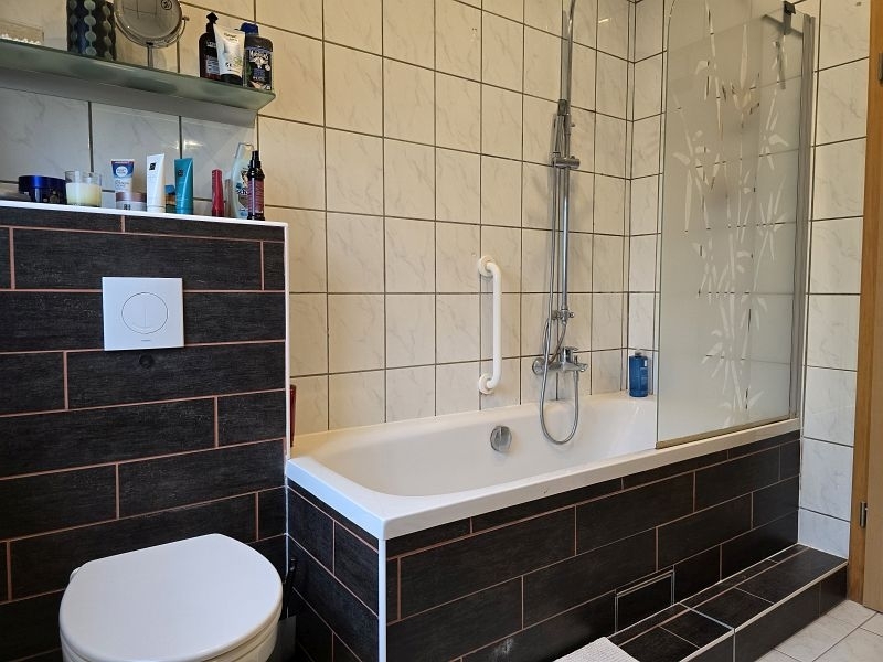 Bad Wohnung EG 1
