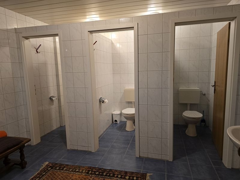 Damentoilette 1