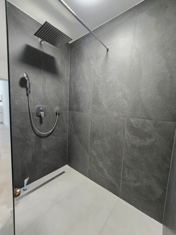 Regendusche Untergeschoss
