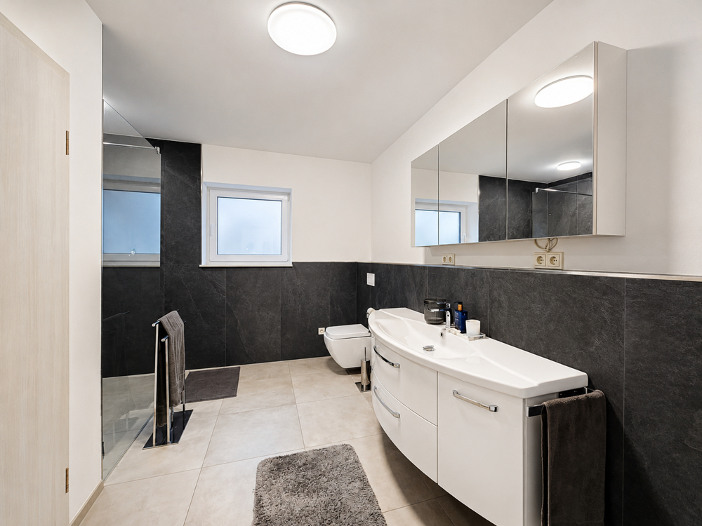 Badezimmer Untergeschoss