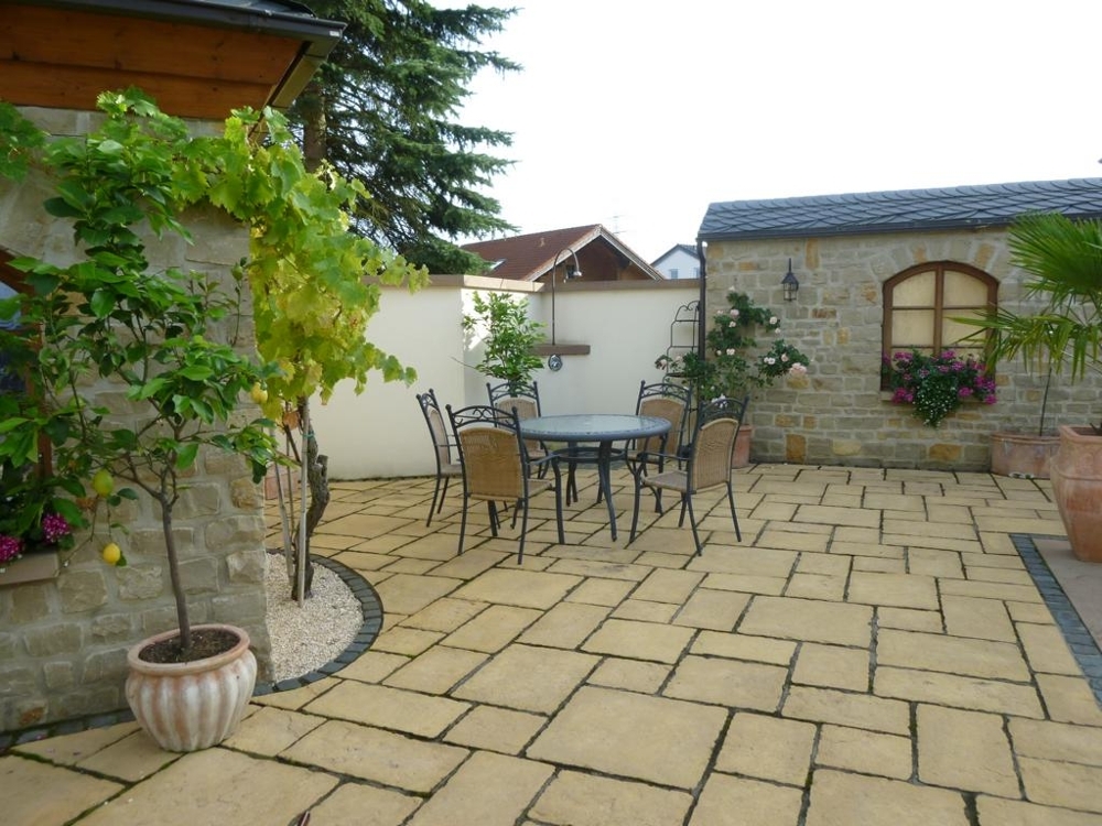 Saunahaus mit Terrasse
