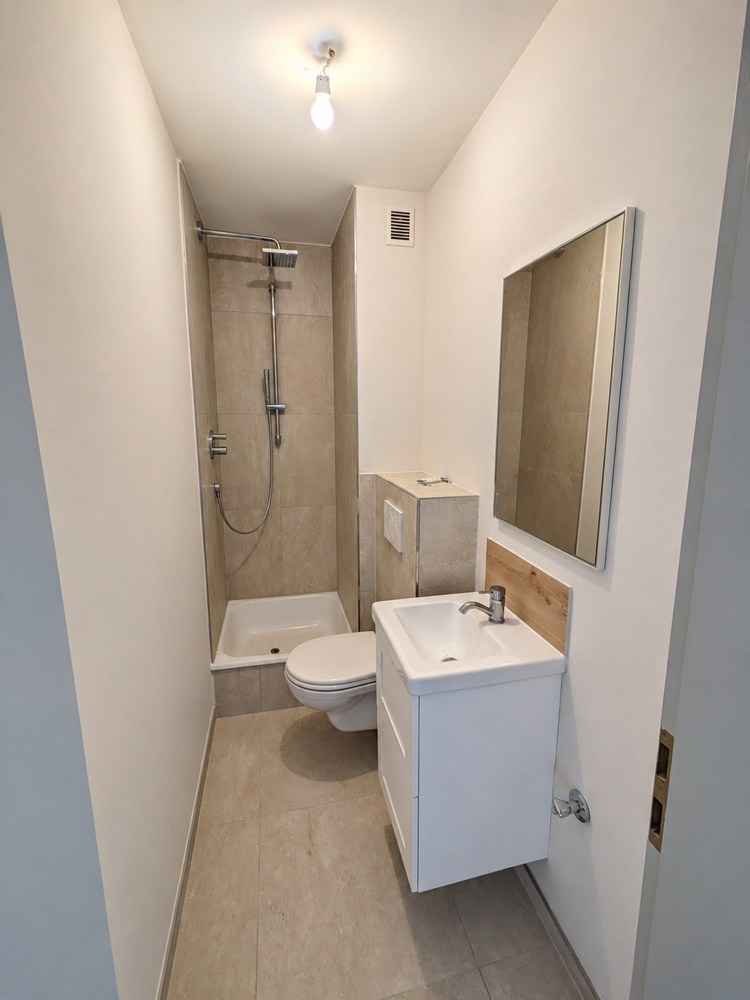 Gäste WC mit Dusche