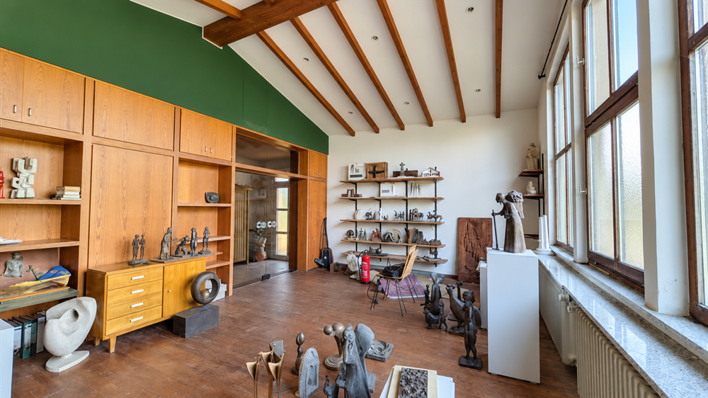 Atelier mit Einbauschränken