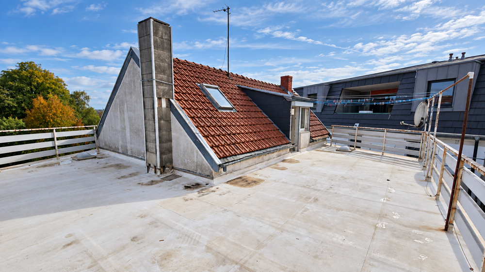 Großzügige Dachterrasse – viel Platz für Ihre Ideen unter freiem Himmel