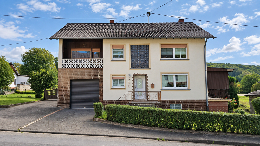 Ein Haus mit Charakter und einladendem Eingangsbereich