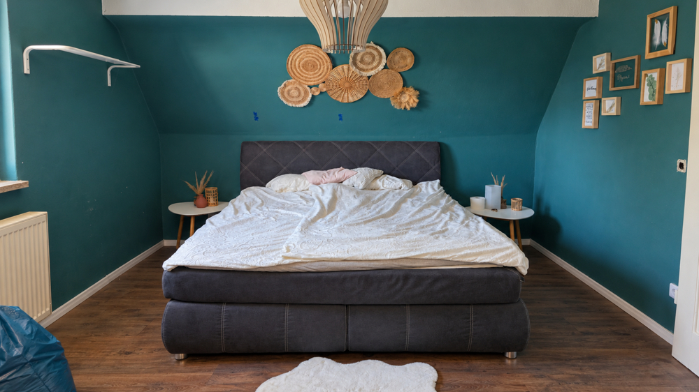 Gemütliches Schlafzimmer mit Dachschrägen 