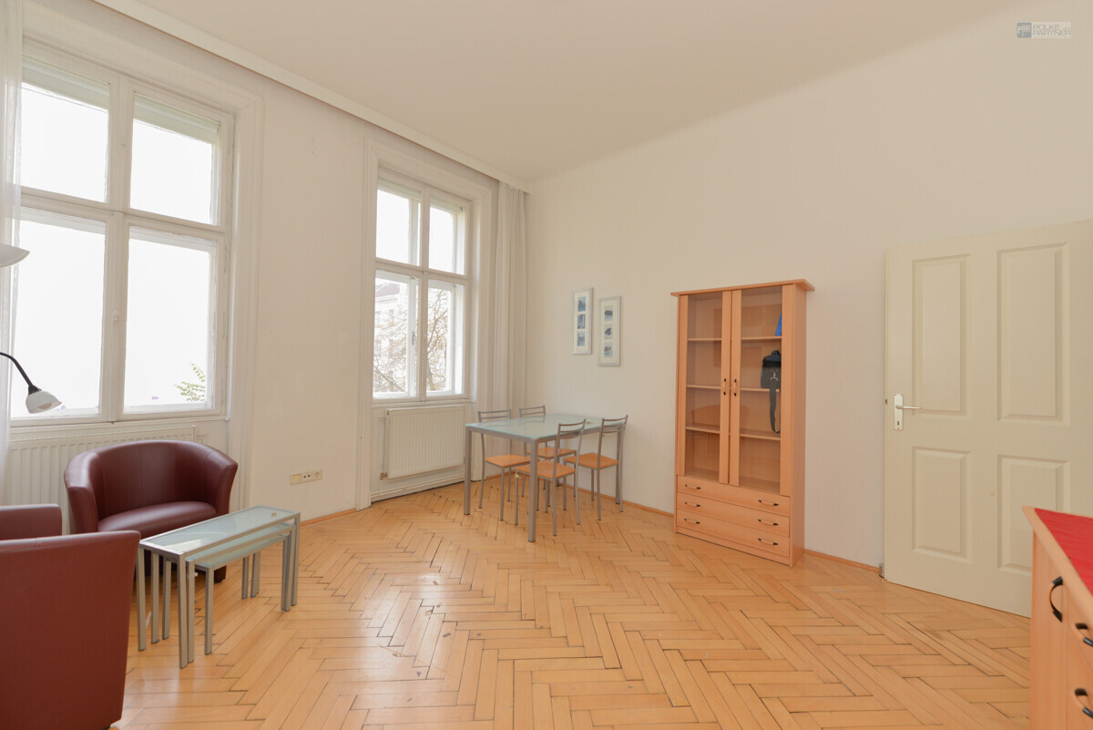 Wohn/Schlafzimmer