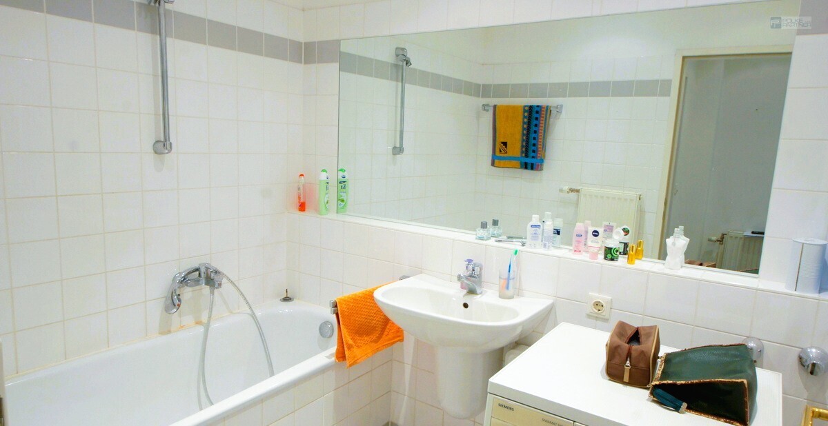 Bad mit Wanne