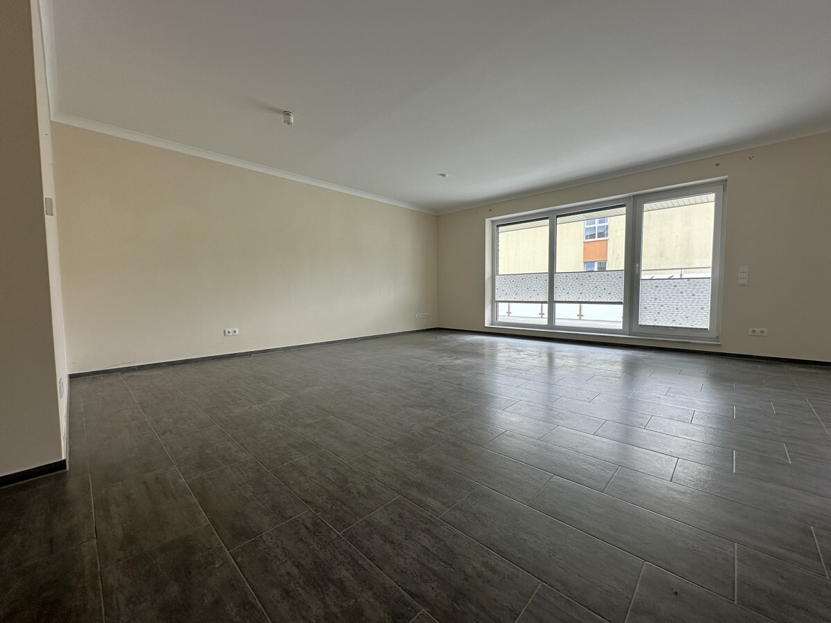 Bremerhaven - Geestemünde // 3 Zimmer Mietwohnung im Erd- oder 2. Obergeschoss beim Bürgerpark - Foto 1