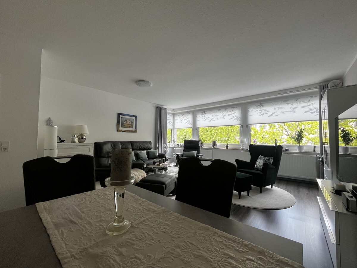 Bremerhaven-Zentrum // Zentral leben mit Komfort – 3-Zimmer-Wohnung mitten in der Fußgängerzone - Foto 4