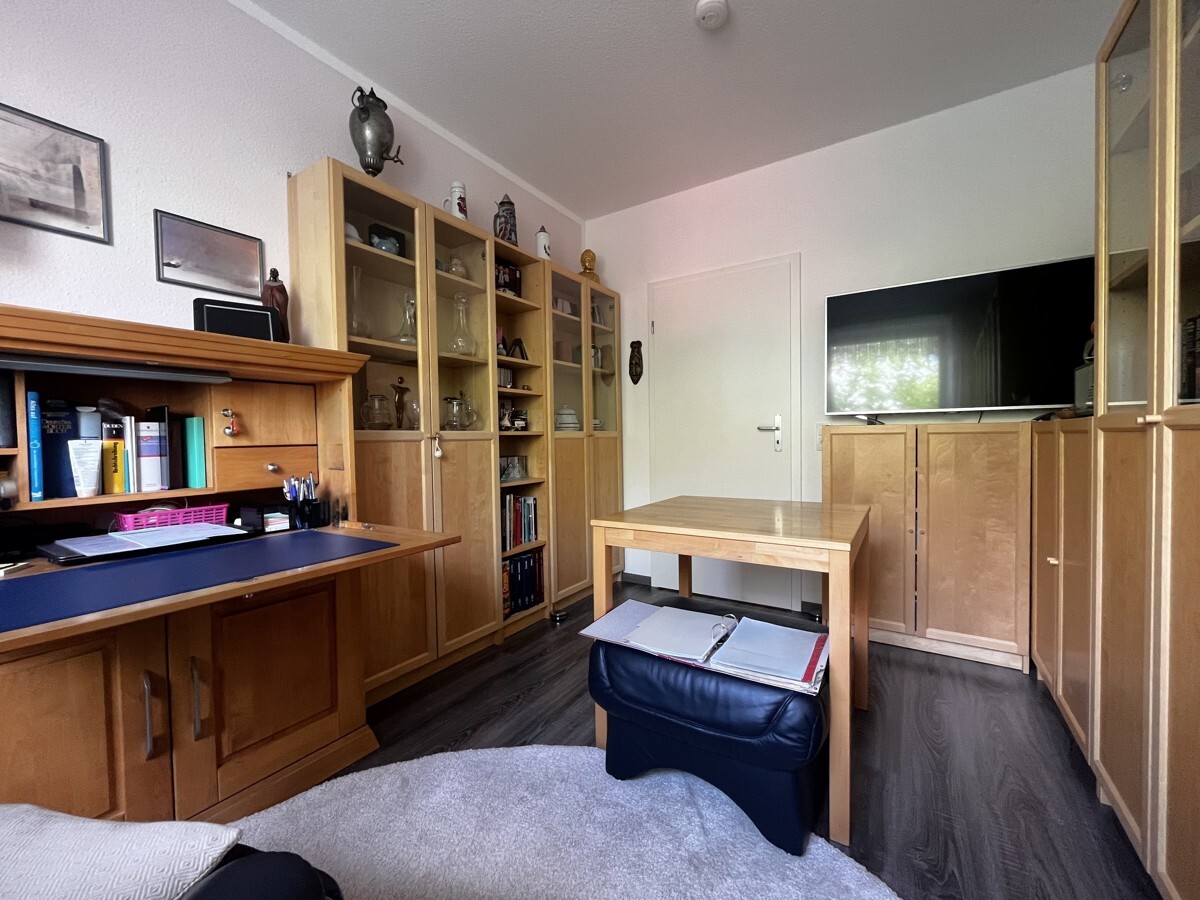 Bremerhaven-Zentrum // Zentral leben mit Komfort – 3-Zimmer-Wohnung mitten in der Fußgängerzone - Foto 1