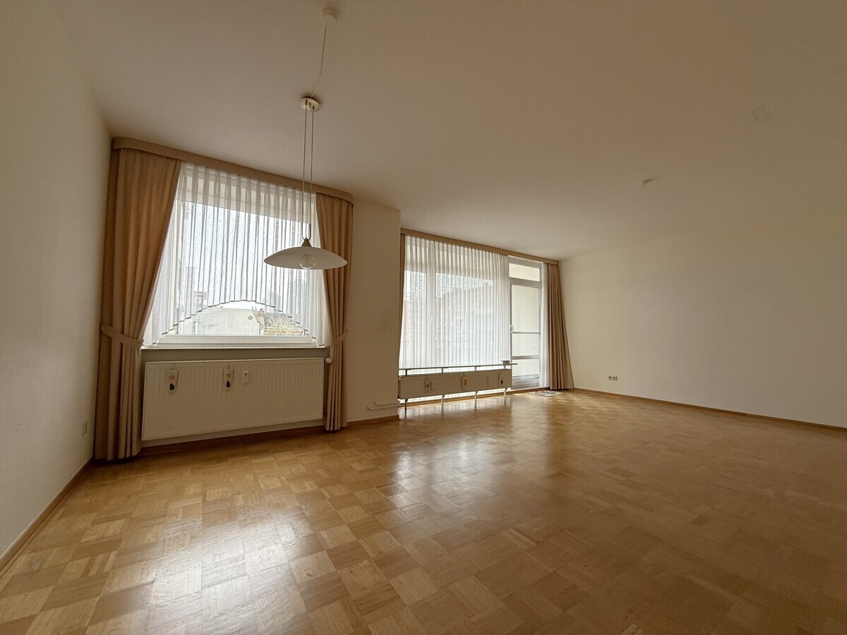 Bremerhaven - Zentrum // 2-Zimmer-Wohnung in der Innenstadt mit Aufzug - Foto 2