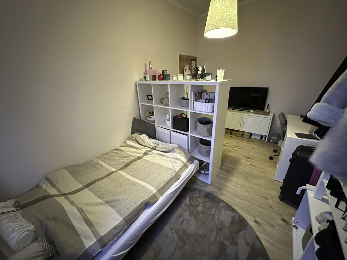 Schlafzimmer II