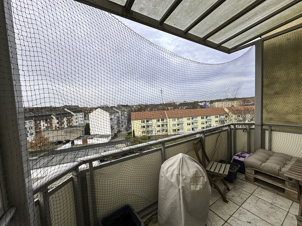 überdachter Balkon